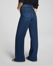 Load image into Gallery viewer, Wide Leg Jeans