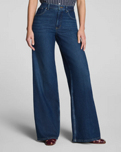 Load image into Gallery viewer, Mid-Rise Wide Leg Jeans