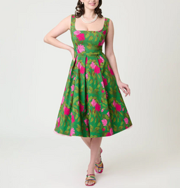 Unique Vintage Green Vintage Rose Square Neck Pleated Swing Dress